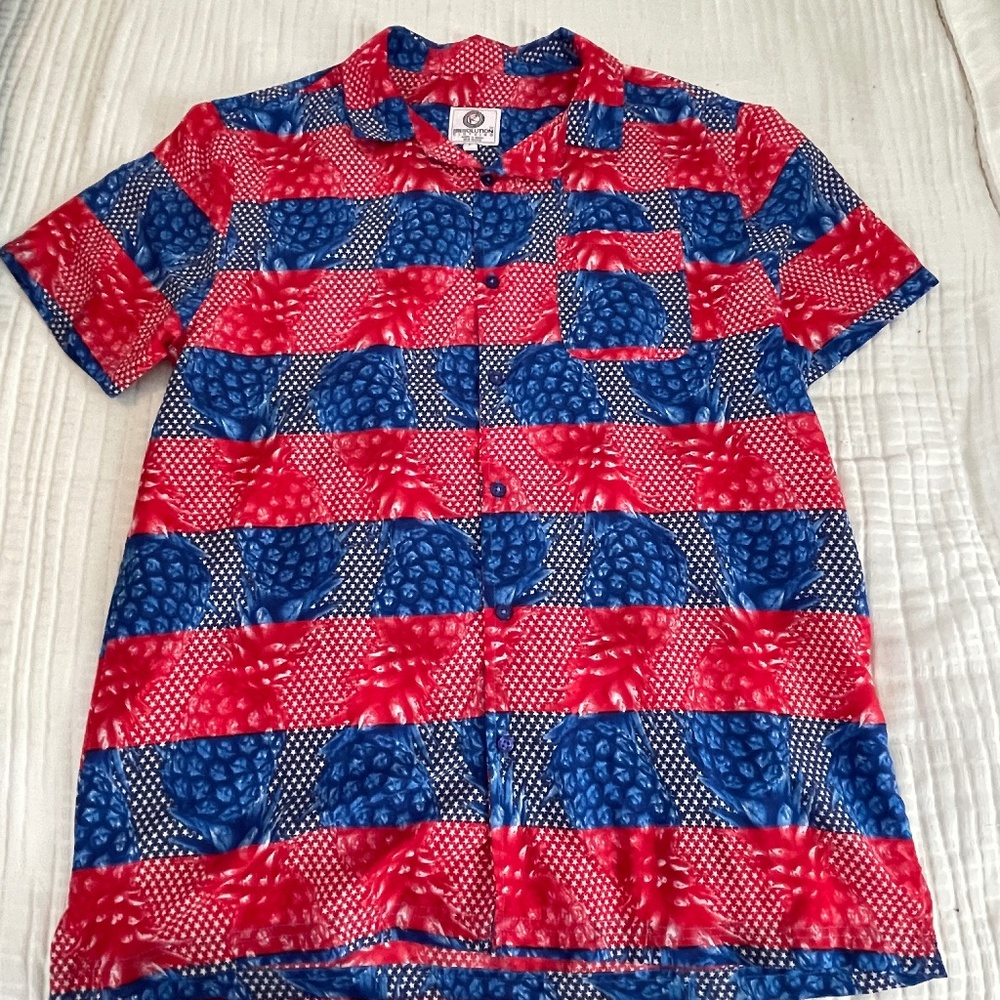 Resolution Clothing Men Size L Patriotic Shirt Aloha Pineapple Red Blue